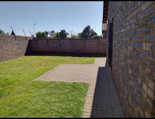 3 BEDROOM TOWNHOUSE FOR SALE IN THE ORCHARDS